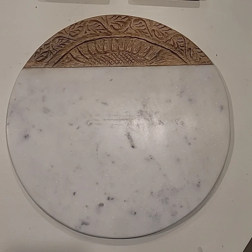 Charcuterie serving board and coasters NWOT